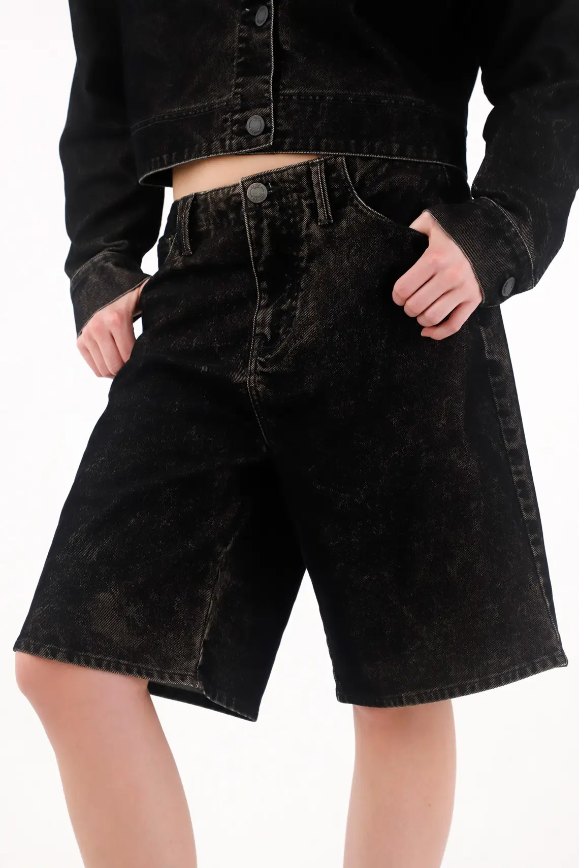 Black Velvet Bermuda Shorts for Women - Image 2