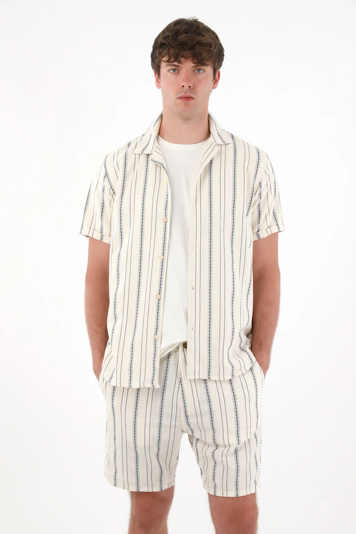 Classic Striped Bermuda Shorts for Men - Image 2
