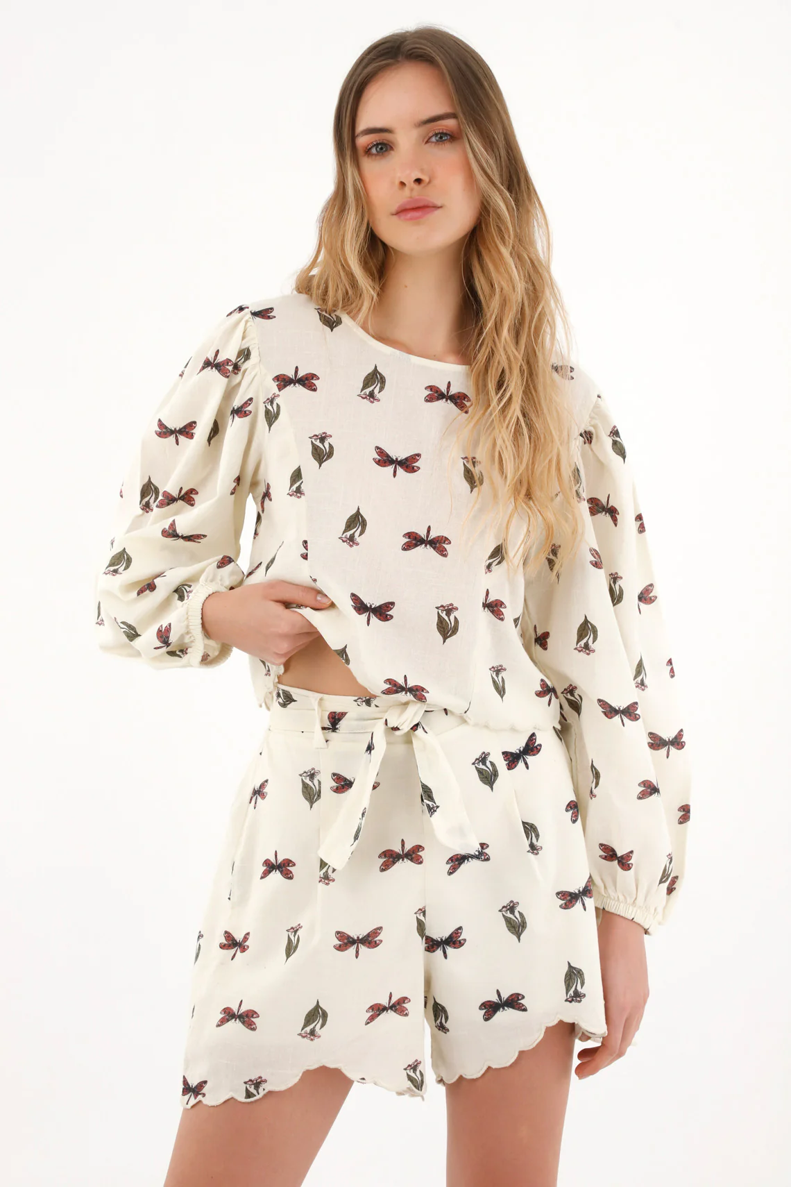 Women's Cream Printed Shorts with Matching Belt - Image 2