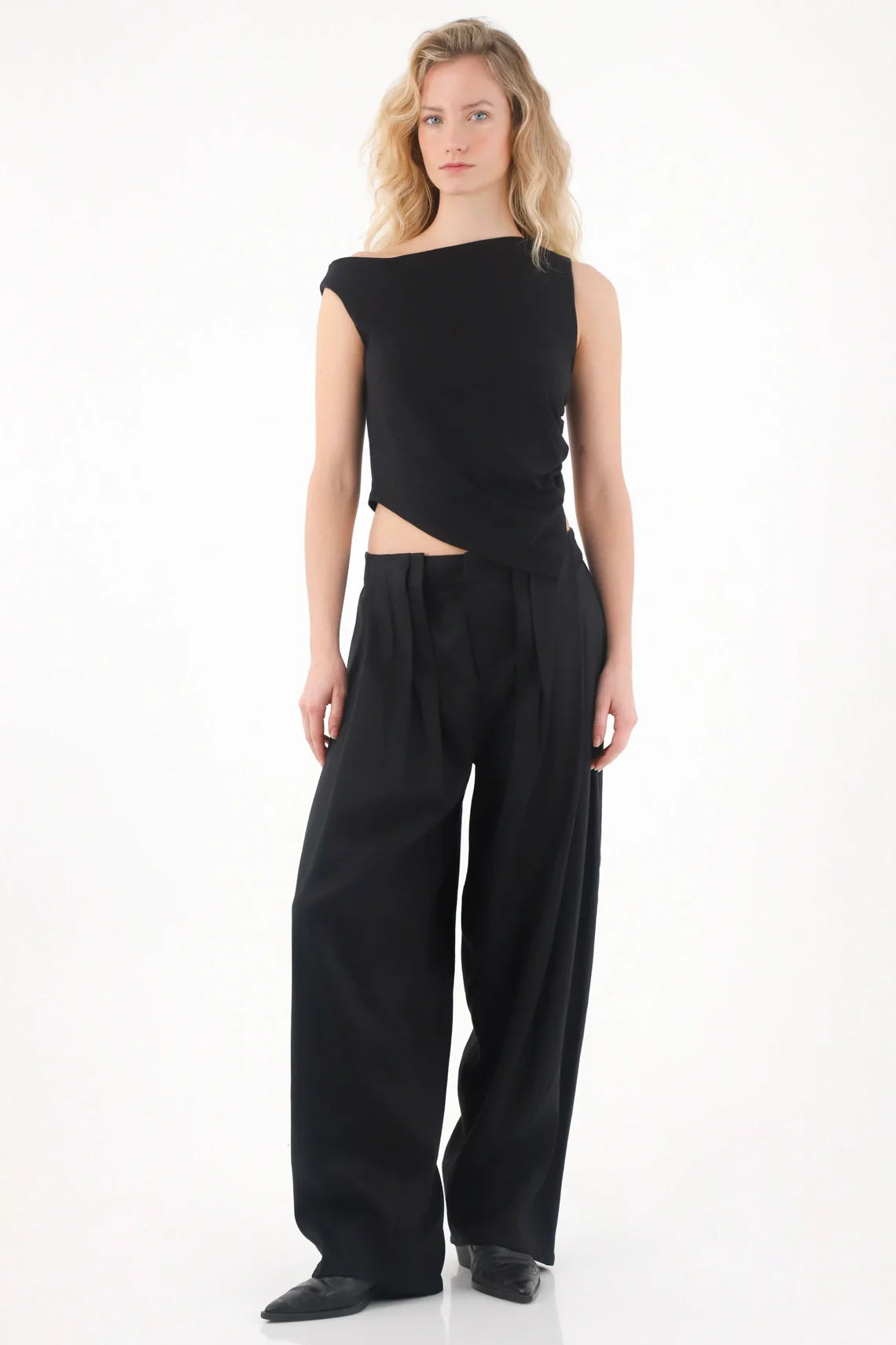 Black Pleated Pants for Women