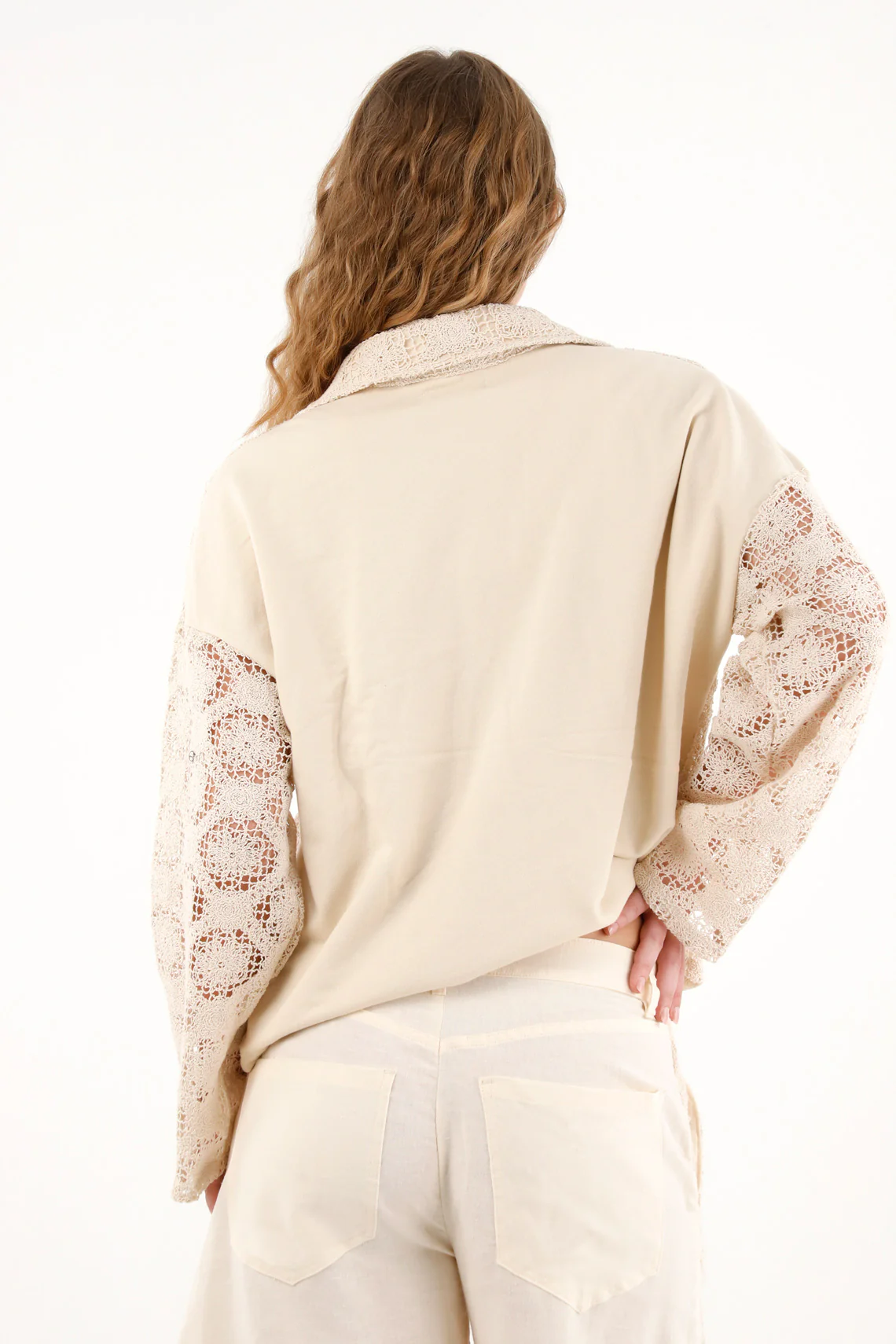 Women's textured cream knit sweater - Image 4