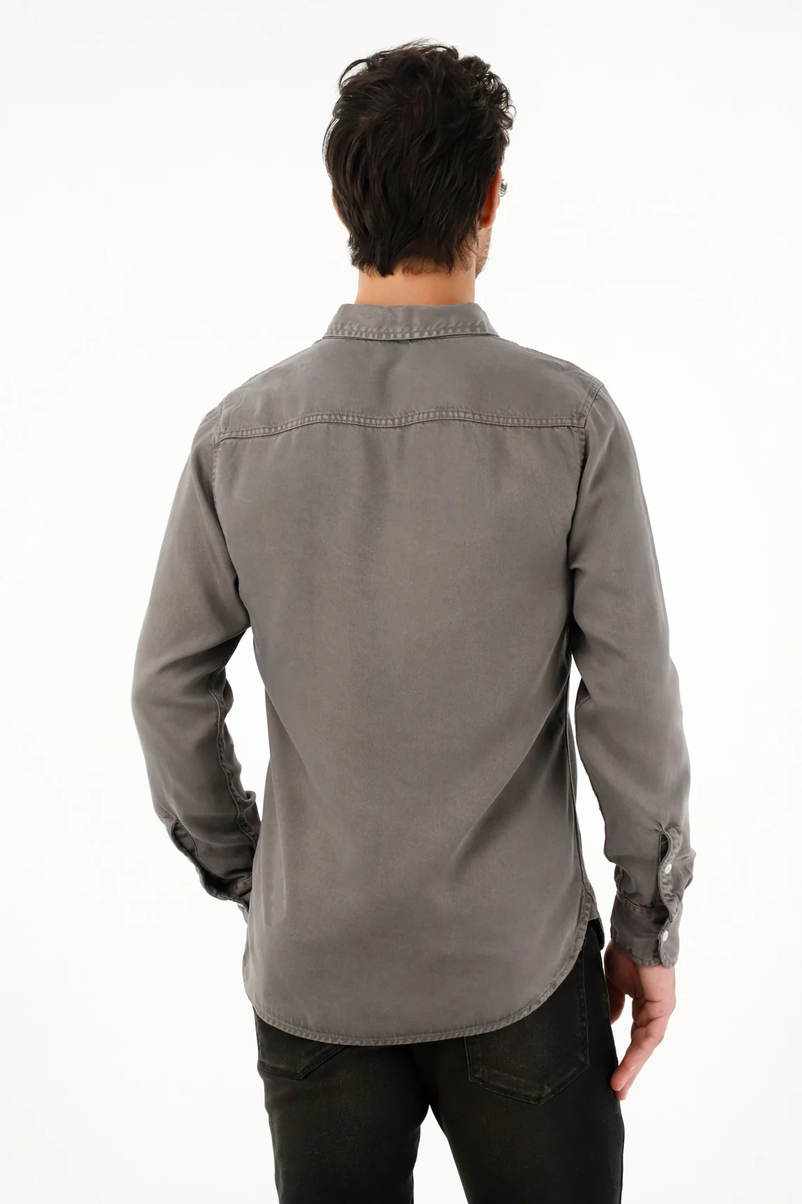 Men's Classic Gray Shirt with Front Pockets - Image 4