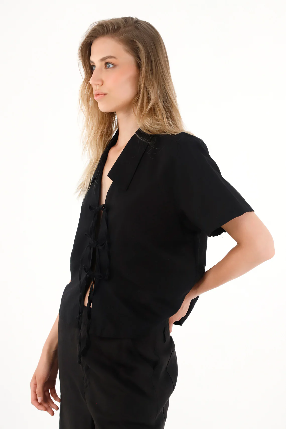 Women's 100% Linen Black Shirt - Image 2