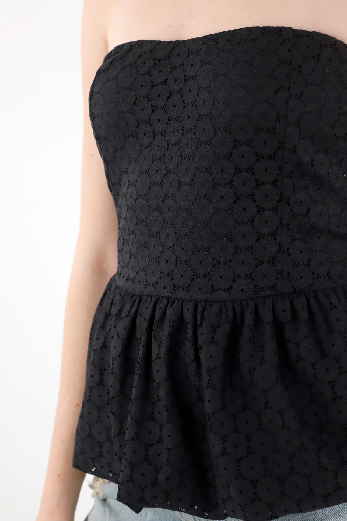 Women's Black Lace Strapless Top - Image 2
