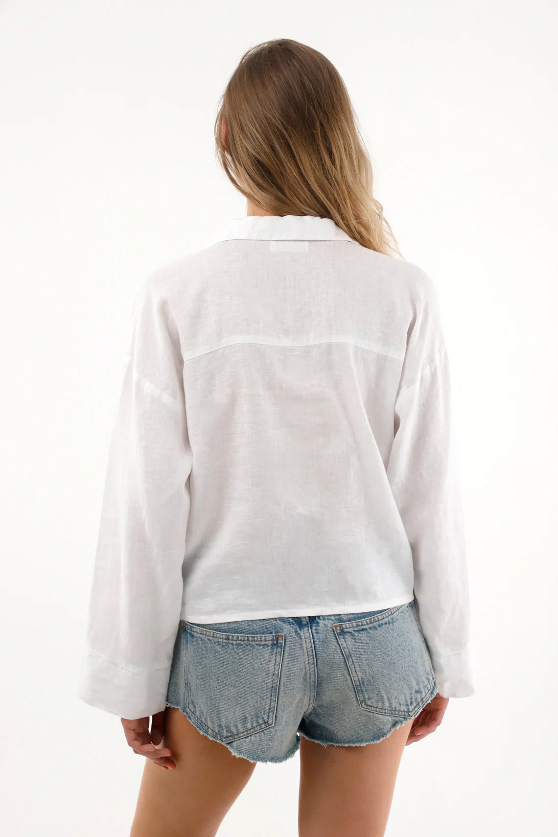 Women's Long Sleeve White V-Neck Shirt 100% Linen - Image 4