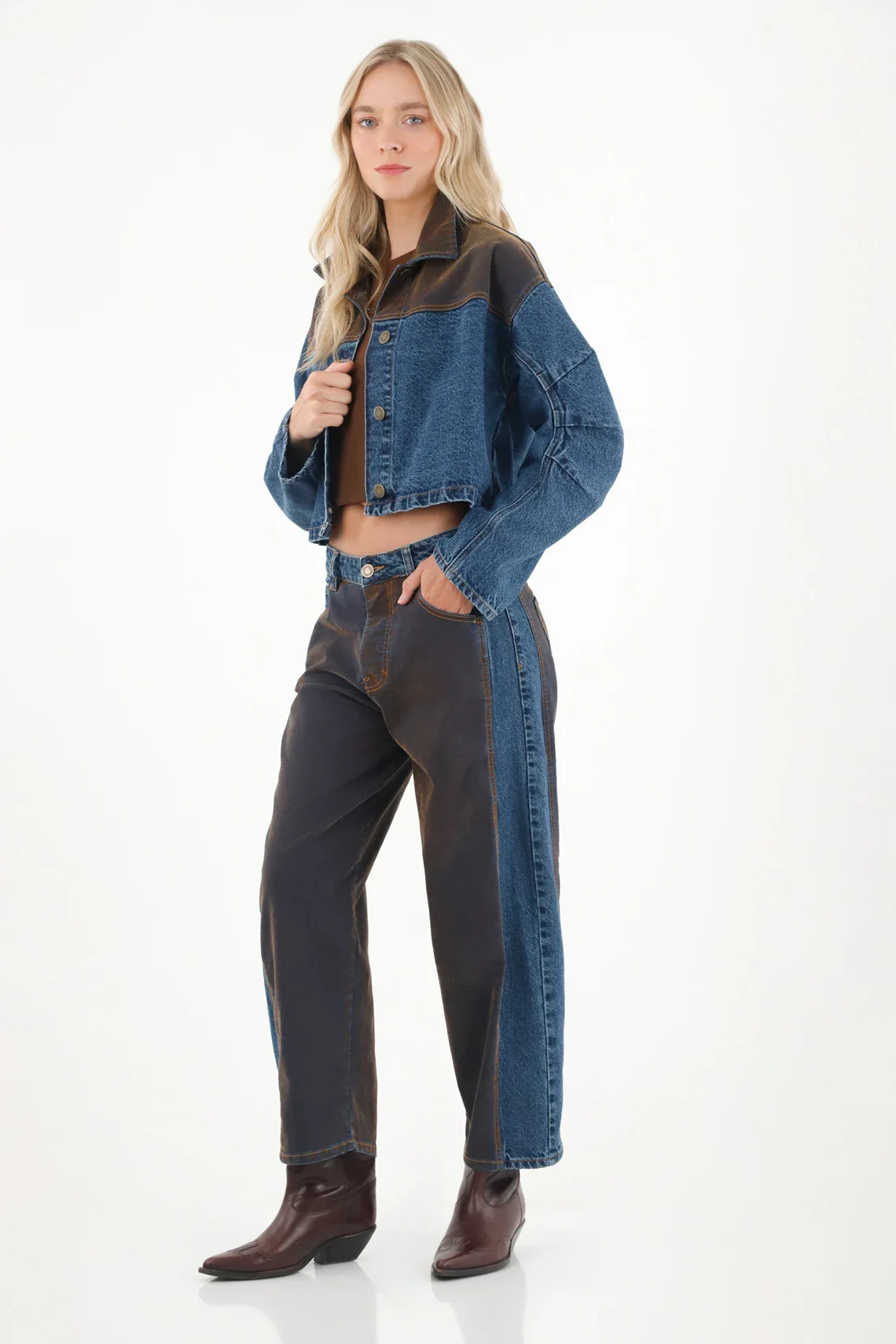 Crop Jacket with Contrast Fabric for Women - Image 2