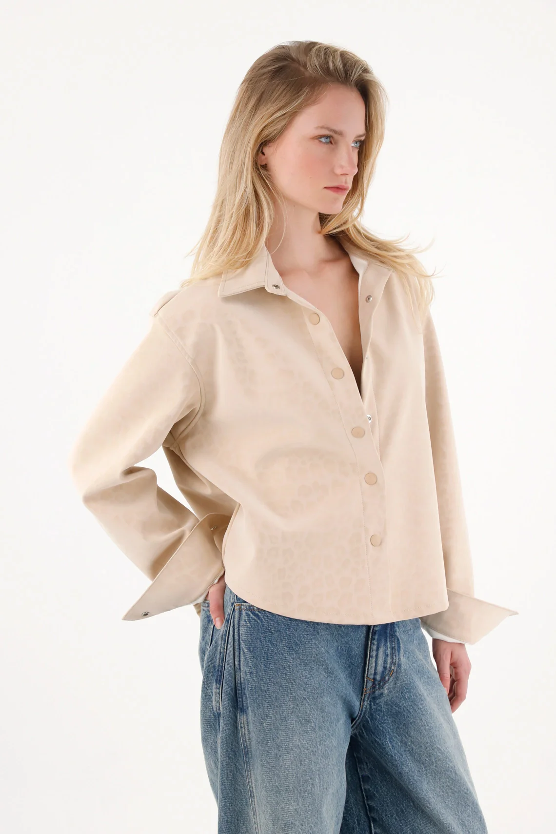 Jacket with Off-White Animal Print Details for Women - Image 2