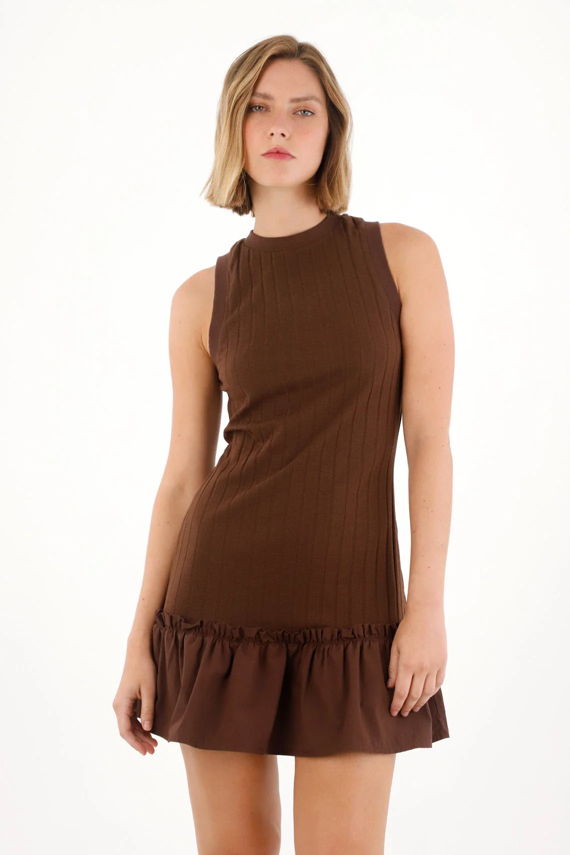 Sleeveless dress with a mix of fabrics in brown for women - Image 2