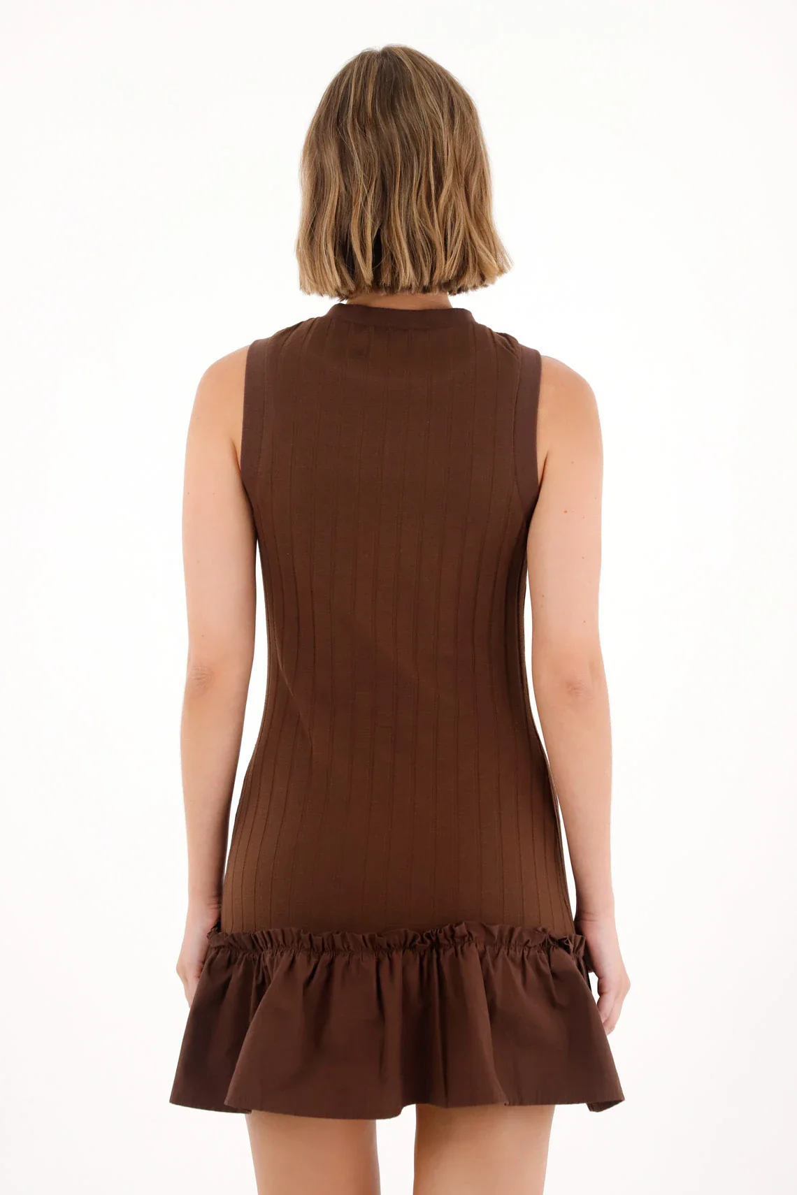 Sleeveless dress with a mix of fabrics in brown for women - Image 5
