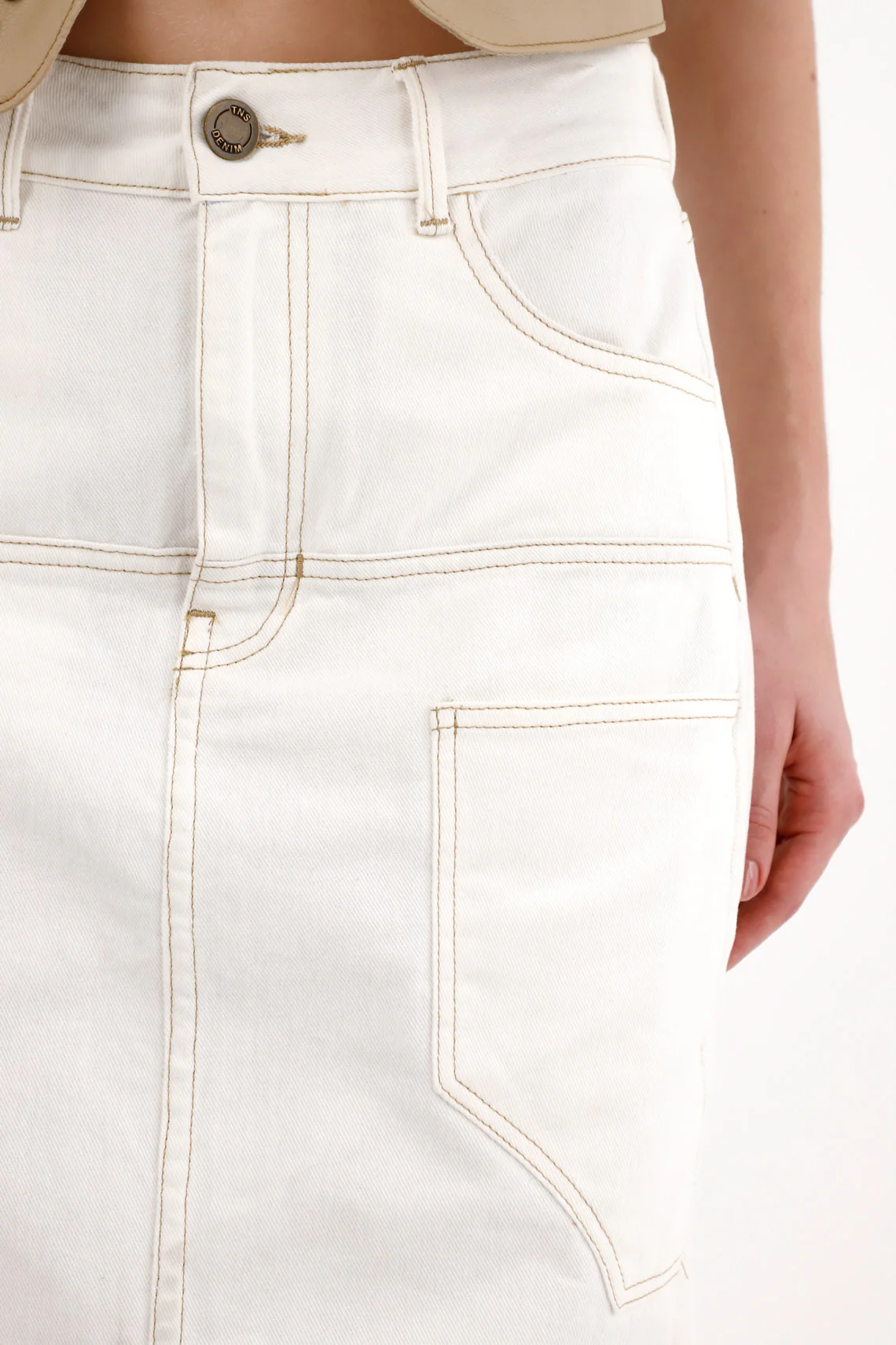 Women’s Long Bull Denim Skirt - Image 3