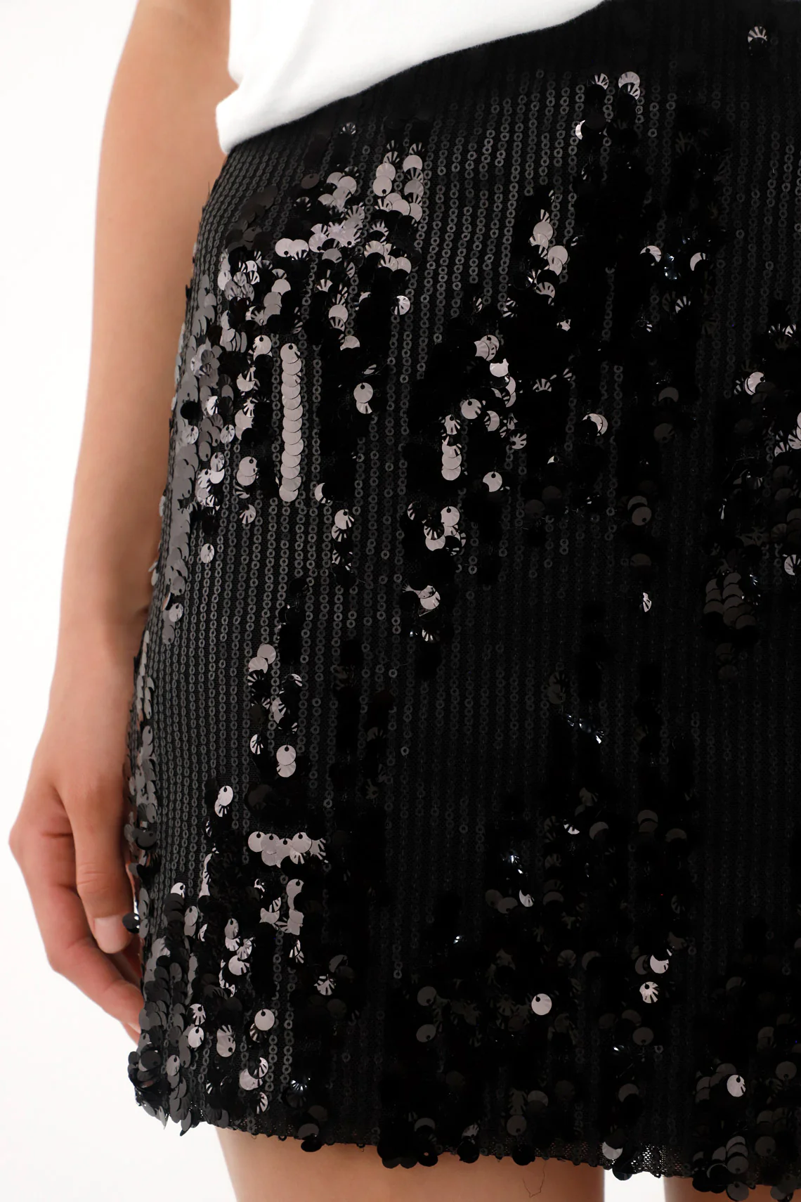 Women's Semi-Fitted Sequin Skirt - Image 5