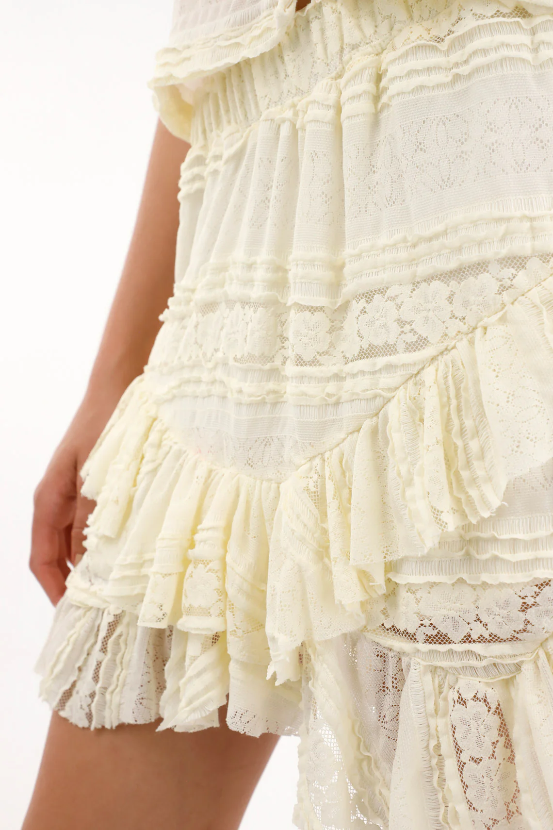 Women's Crude Short Skirt with Ruffled Hem - Image 3