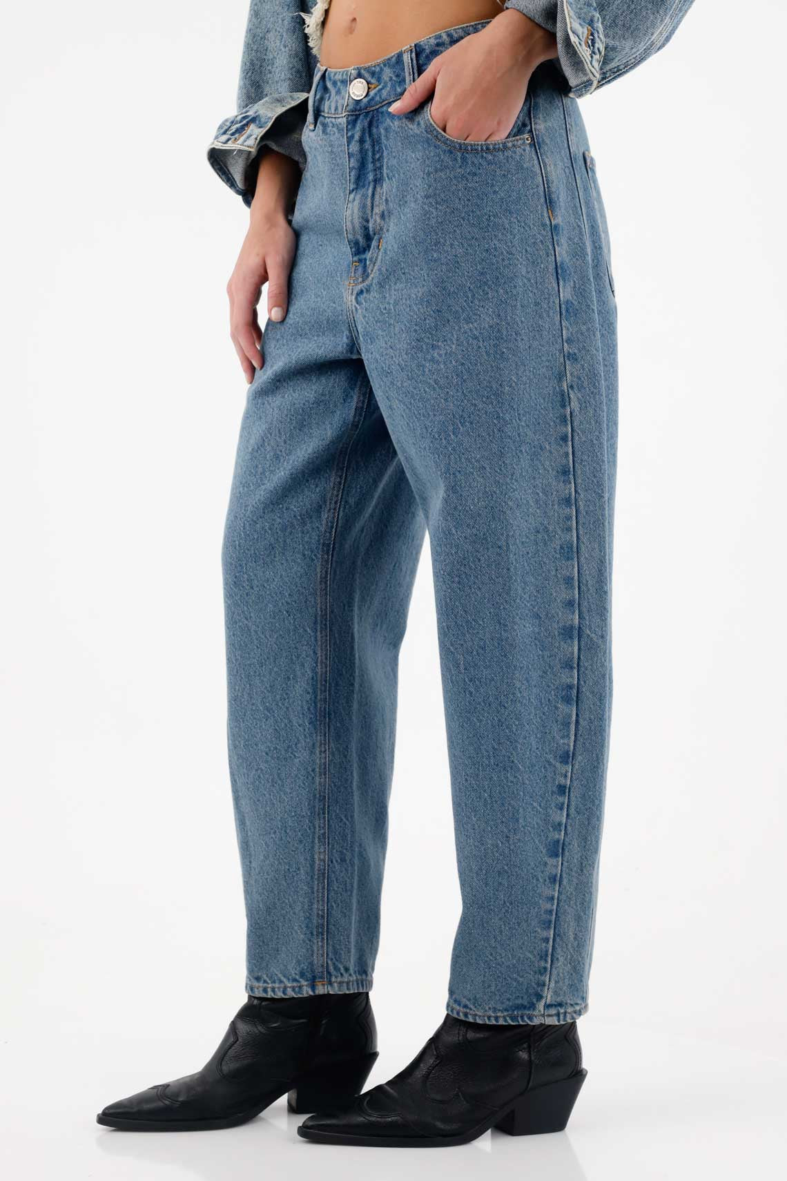 Classic Blue Mom Fit Jeans for Women - Image 2