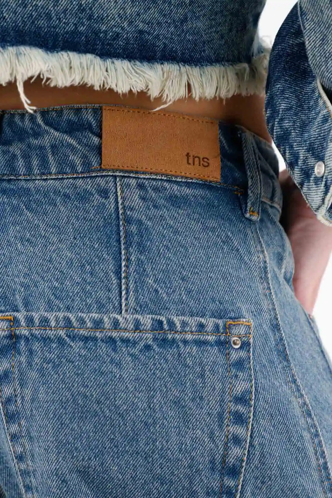 Classic Blue Mom Fit Jeans for Women - Image 3