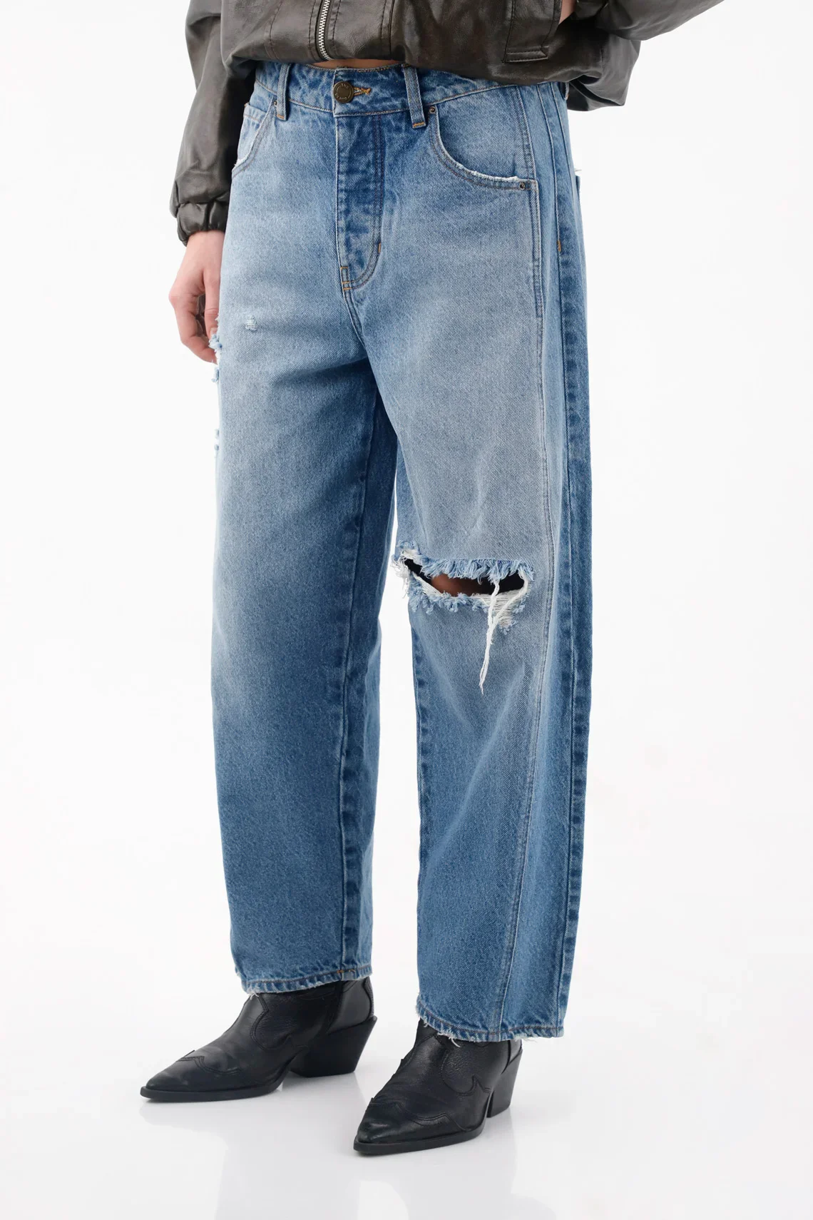 Light Blue Ripped Jeans for Women - Image 3