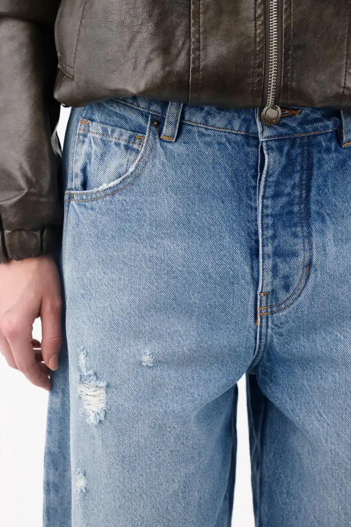 Light Blue Ripped Jeans for Women - Image 4