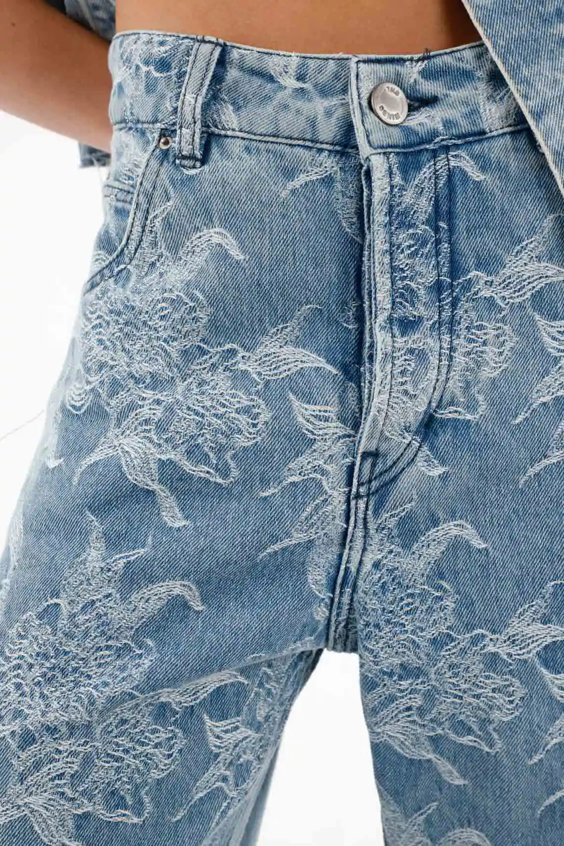 Straight Jeans with Floral Design for Women - Image 3