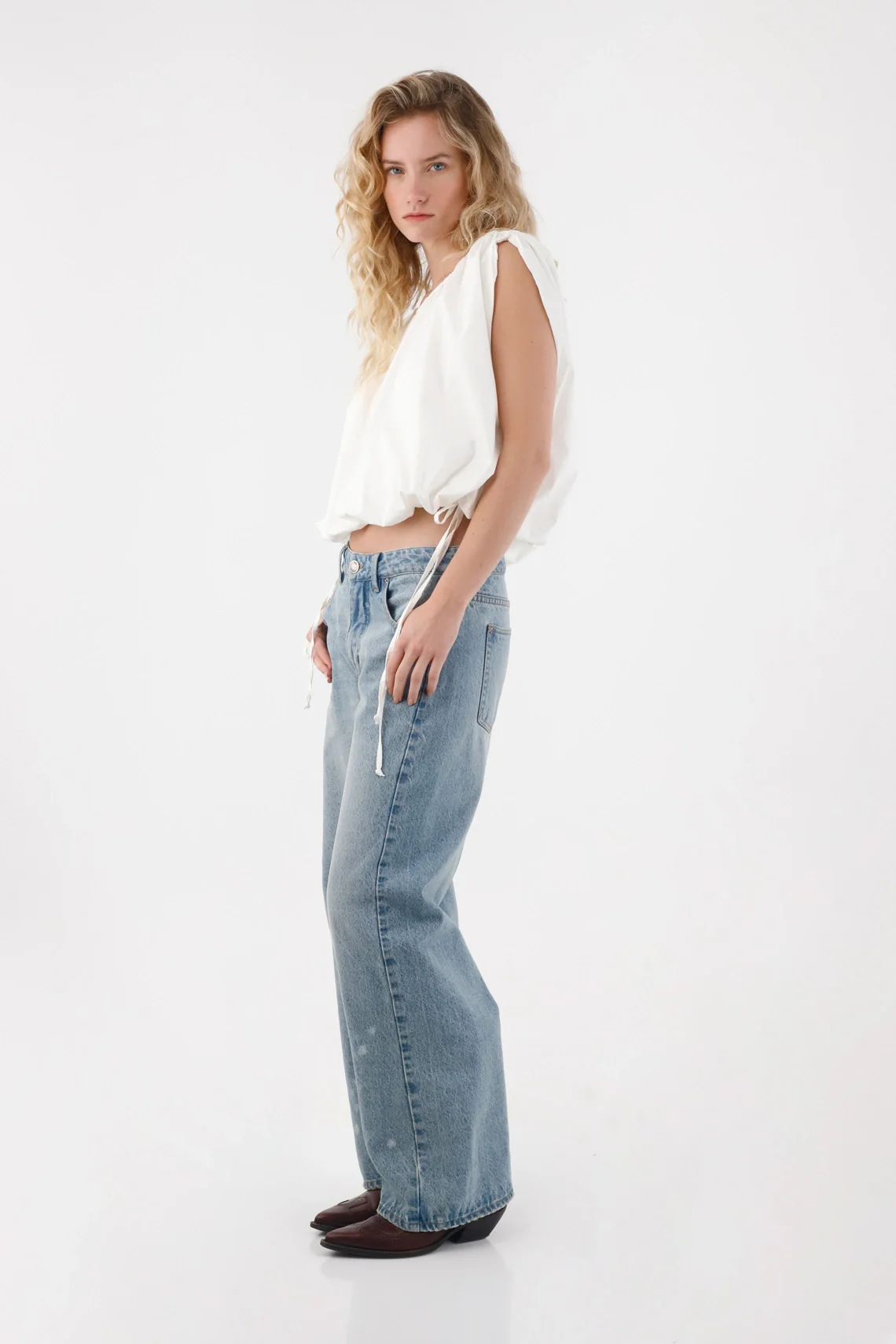 Wide Leg Jeans with Bootcut Effect for Women - Image 2