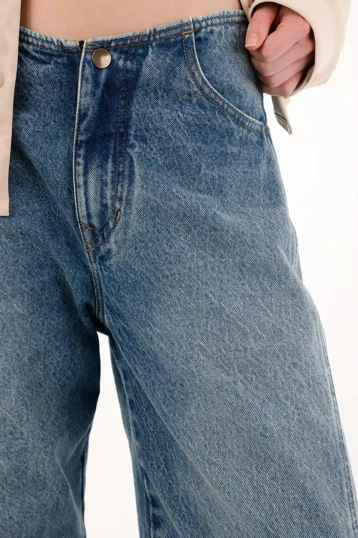 Light Blue Mom Fit Jeans for Women - Image 3