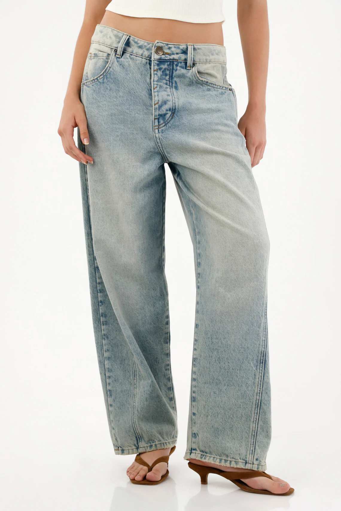 Low Rise Horseshoe Jeans with Vintage Effect for Women - Image 2