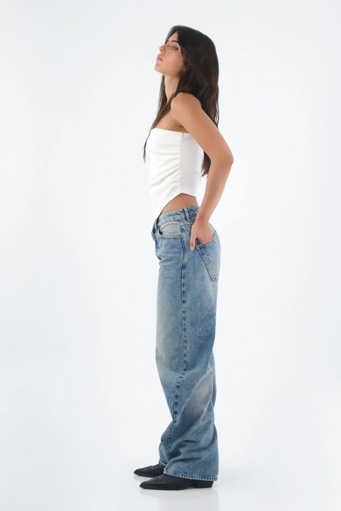 Women’s Jeans in Blue Cotton Horseshoe Silhouette with Waistband - Image 2