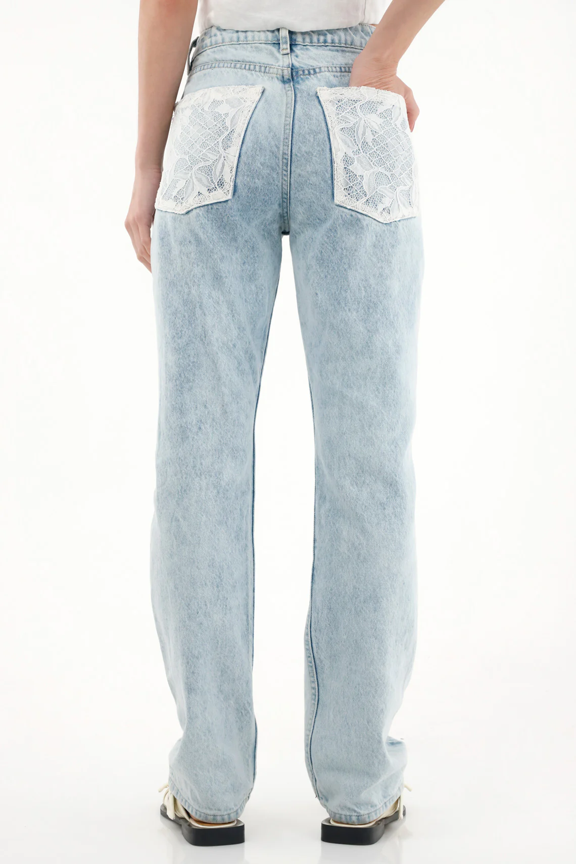 Women's Light Blue High-Rise Straight Leg Jeans - Image 4