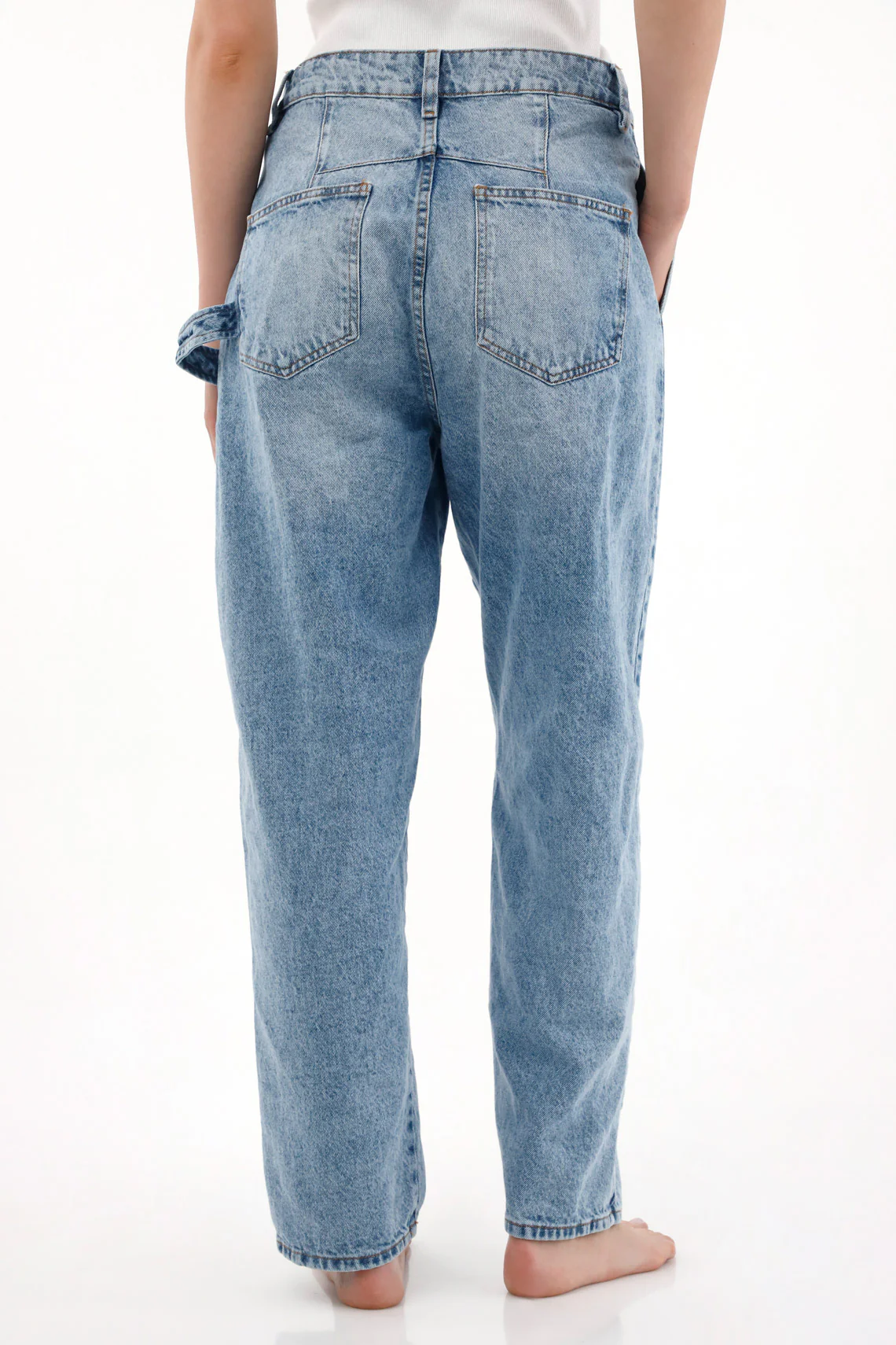 Women's Low-Rise Slouchy Jeans with Asymmetrical Design - Image 4