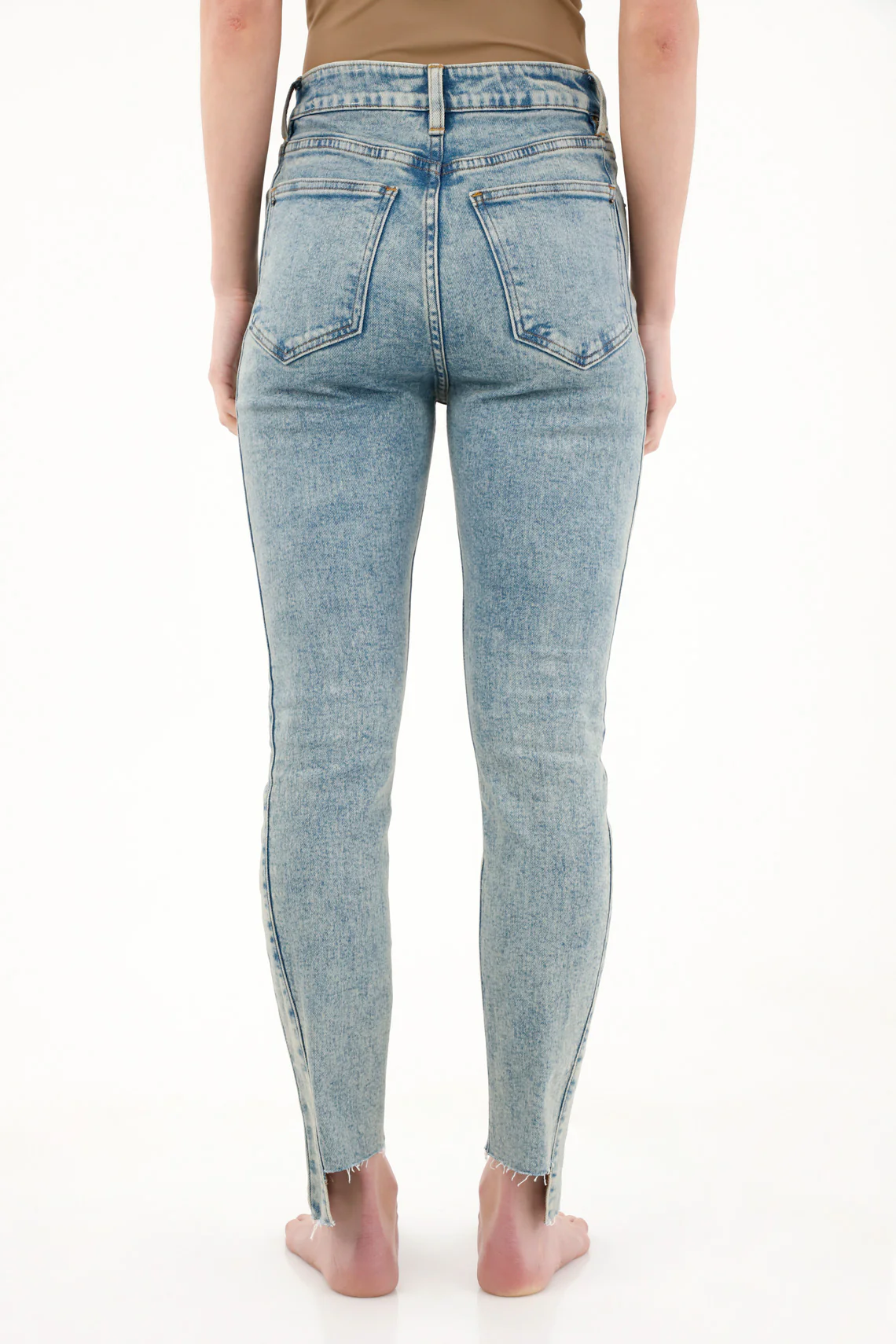 Women's Mid-Rise Super Slim Blue Jeans - Image 4