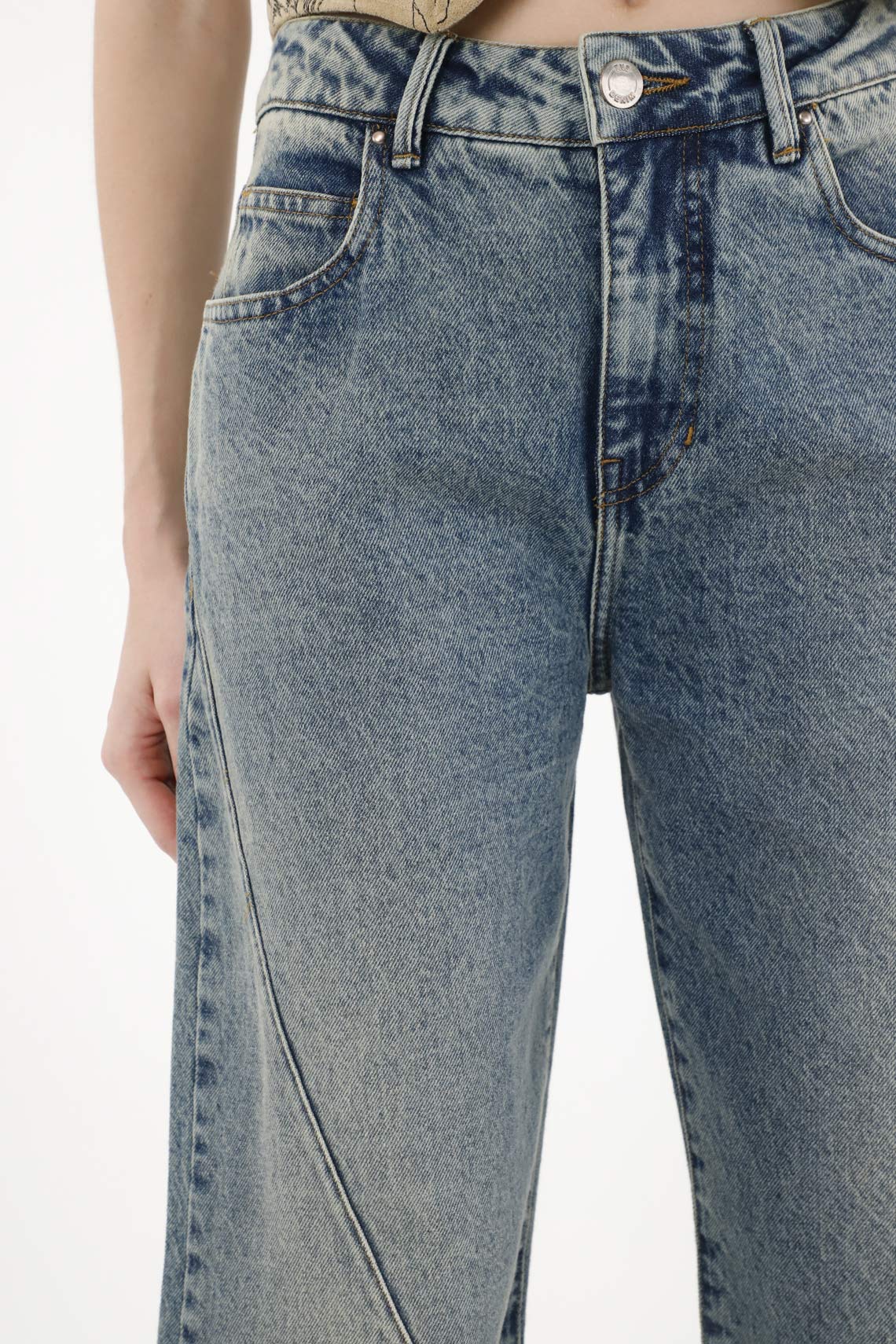 High Rise Wide Leg Jeans in Blue for Women - Image 3