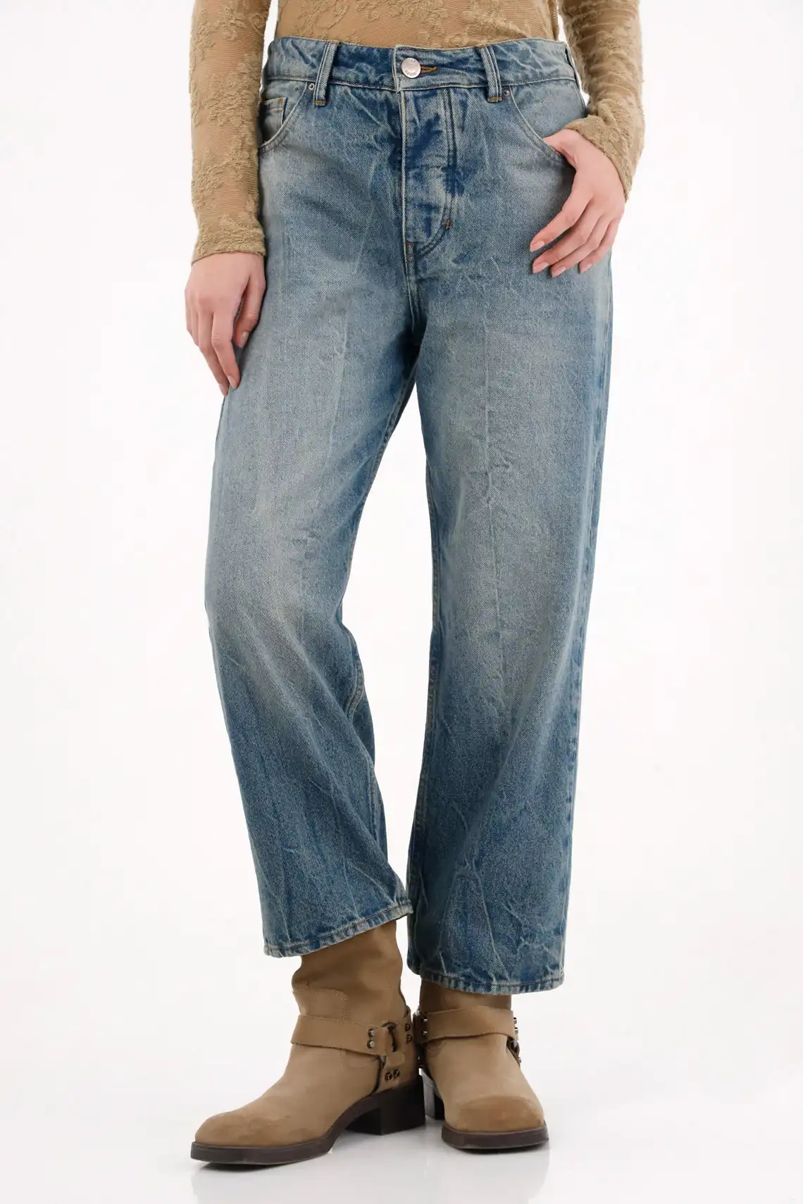 Low Rise Straight Leg Jeans in Blue for Women