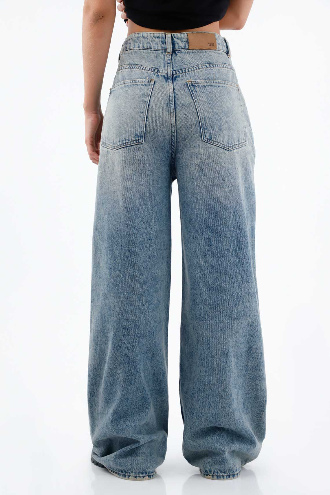 Light Blue Cotton Denim Jeans for Women with Wide Leg and Long Hem - Image 5