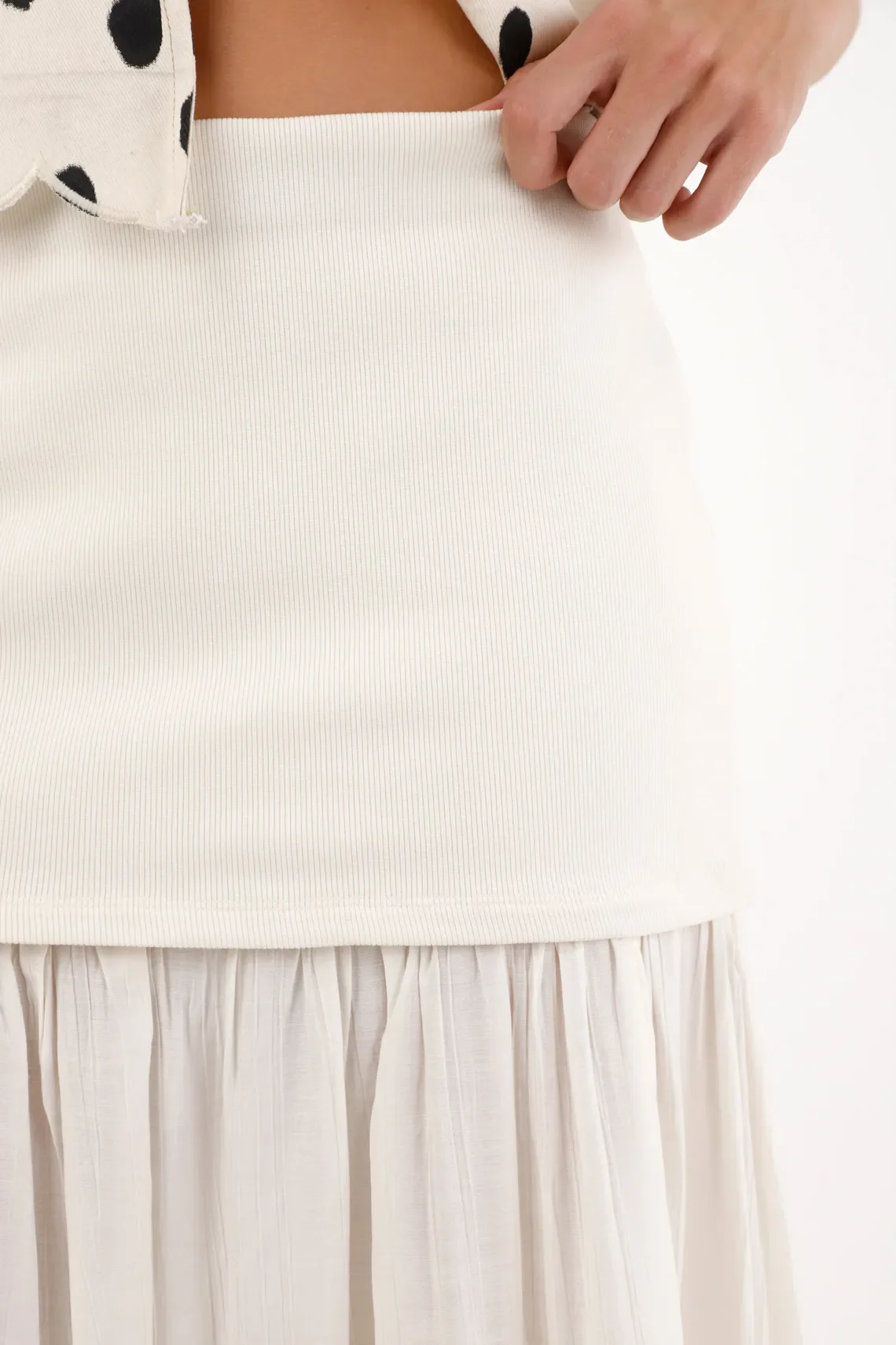 Long skirt in off-white fabric mix for women - Image 4