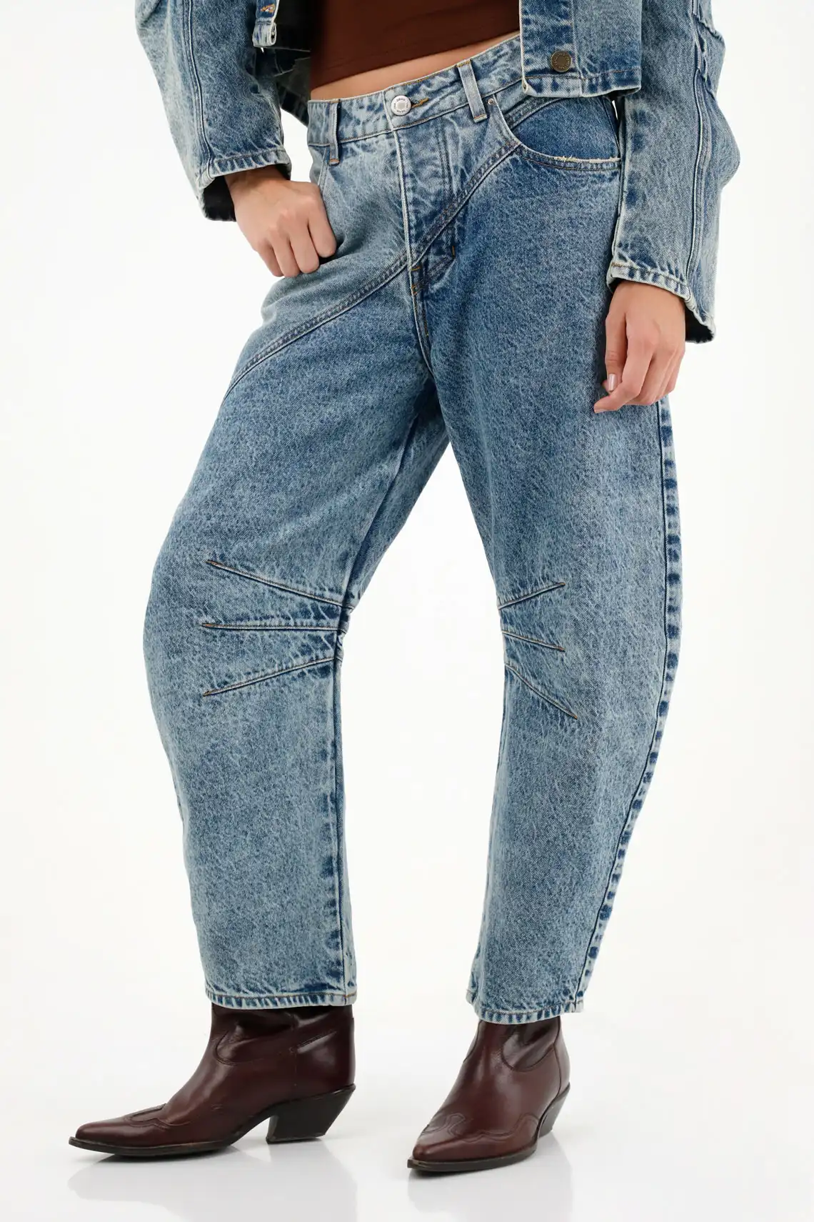 Blue Low Rise Horseshoe Jeans for Women - Image 3