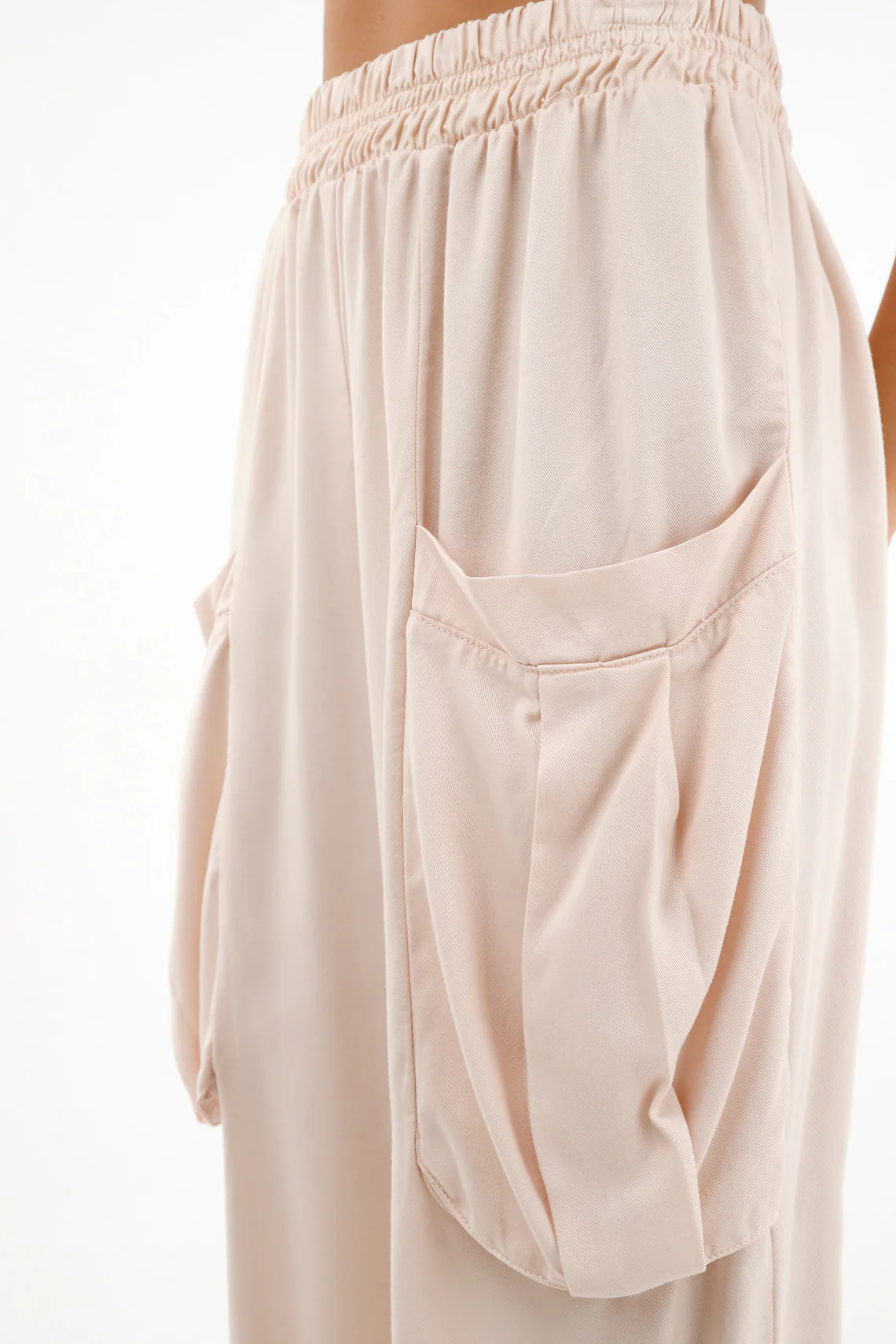 Women's Raw Elastic Waist Pants - Image 3