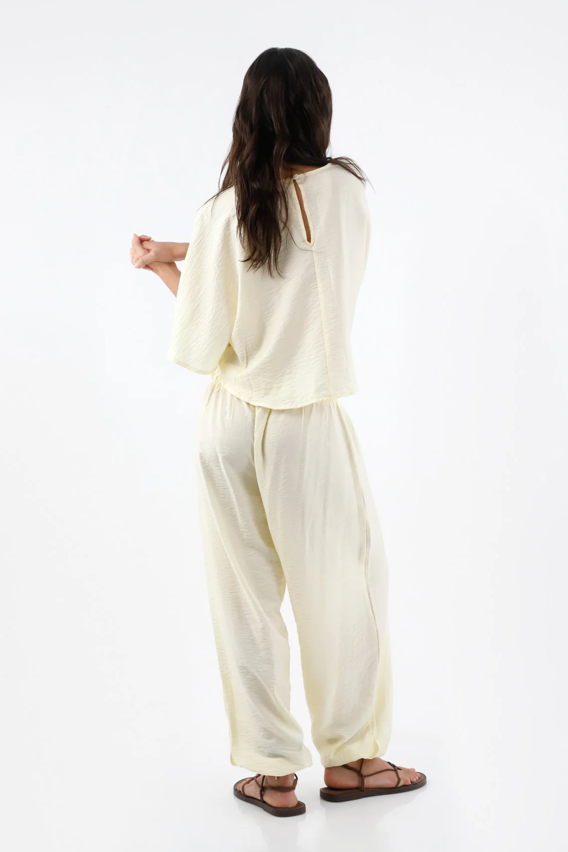 Ivory Viscose Relaxed Fit Pants with Crinkle Texture for Women - Image 4