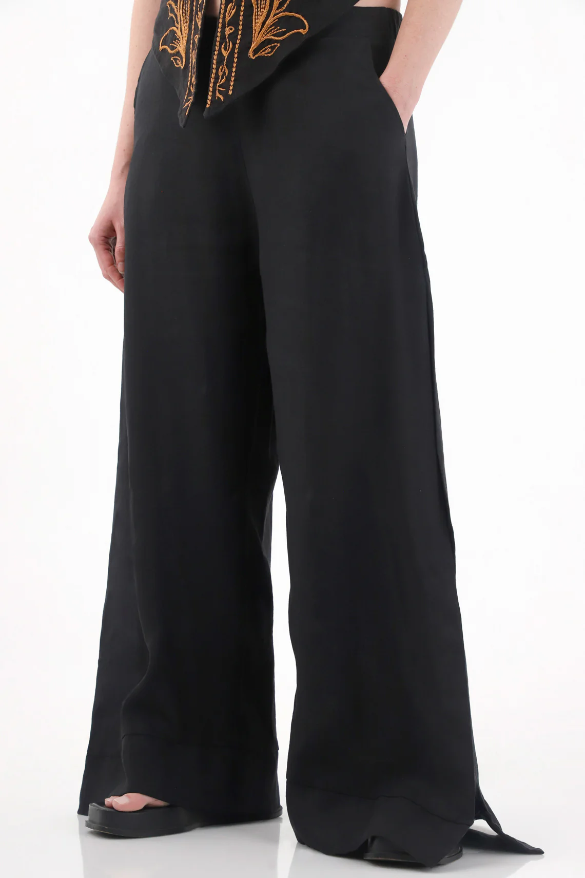 Women's Black 100% Linen Wide Leg Trousers - Image 2