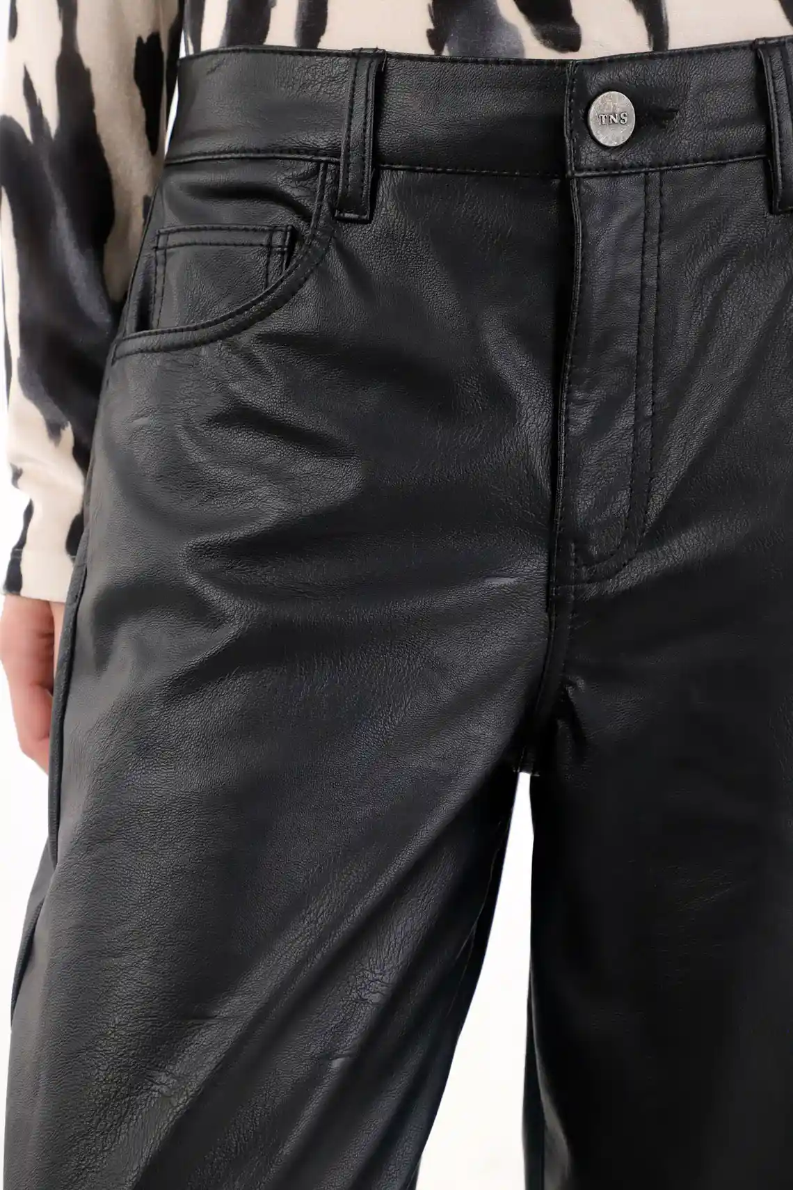 Black Synthetic Leather Pants for Women - Image 3