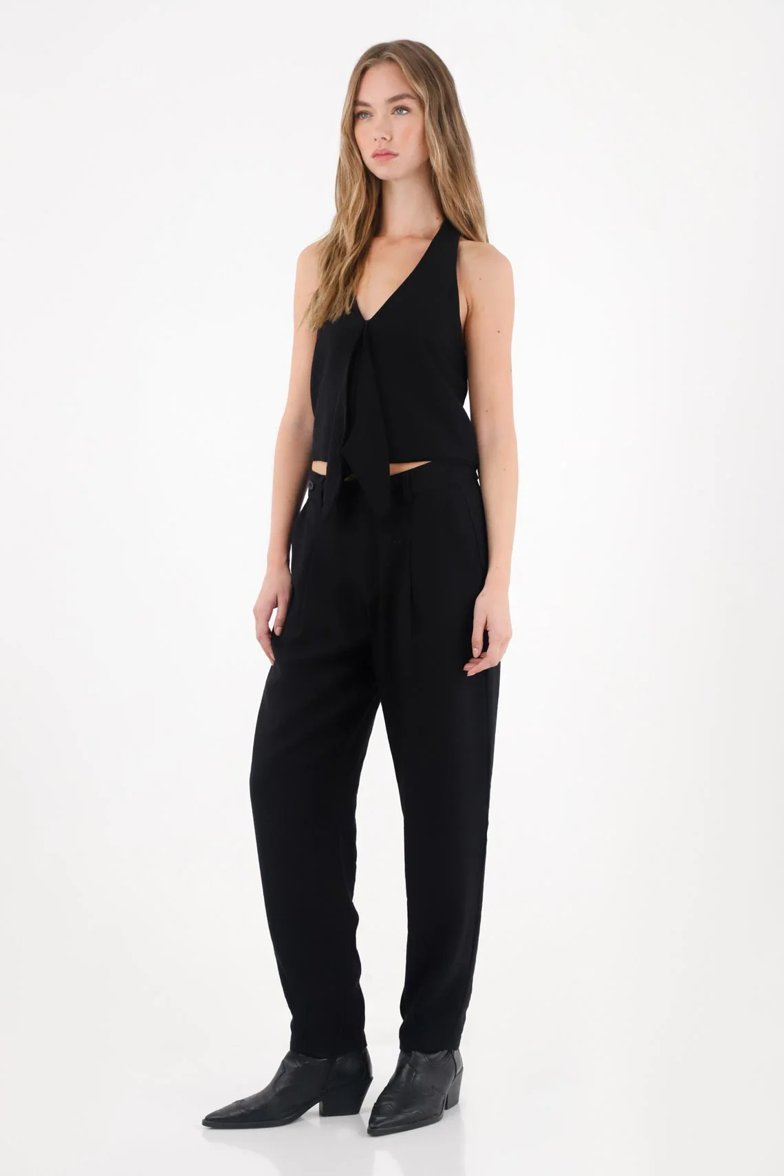 Black semi-fitted fluid fabric pants for women