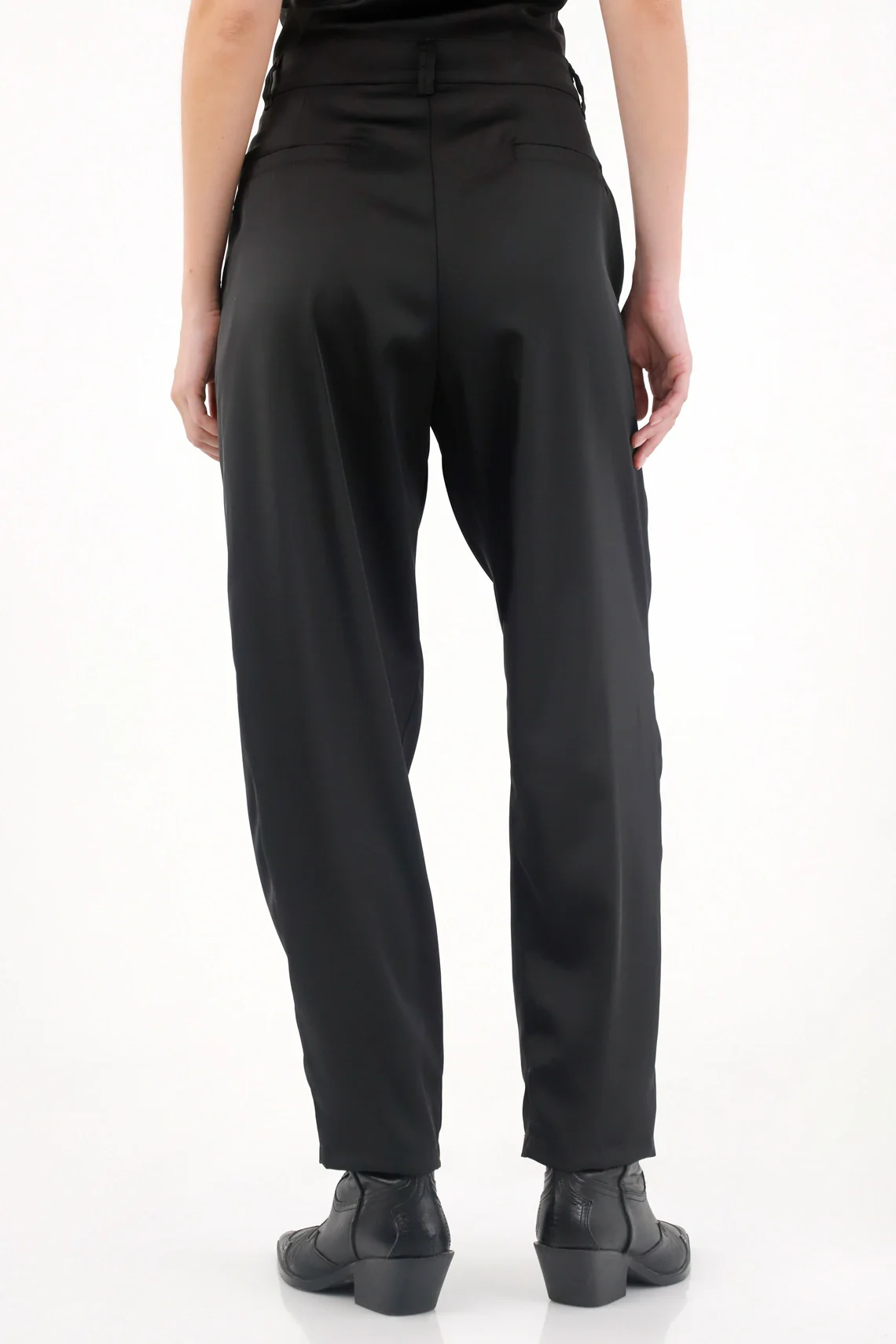 Elegant Fluid Fabric Black Pants for Women - Image 4