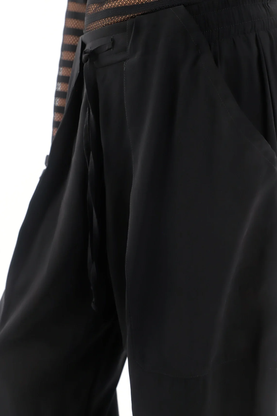 Black Side Pocket Pants for Women - Image 4