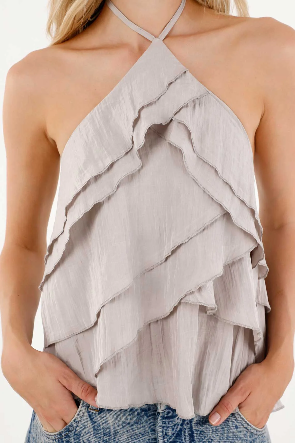 Sleeveless gray shirt for women - Image 2