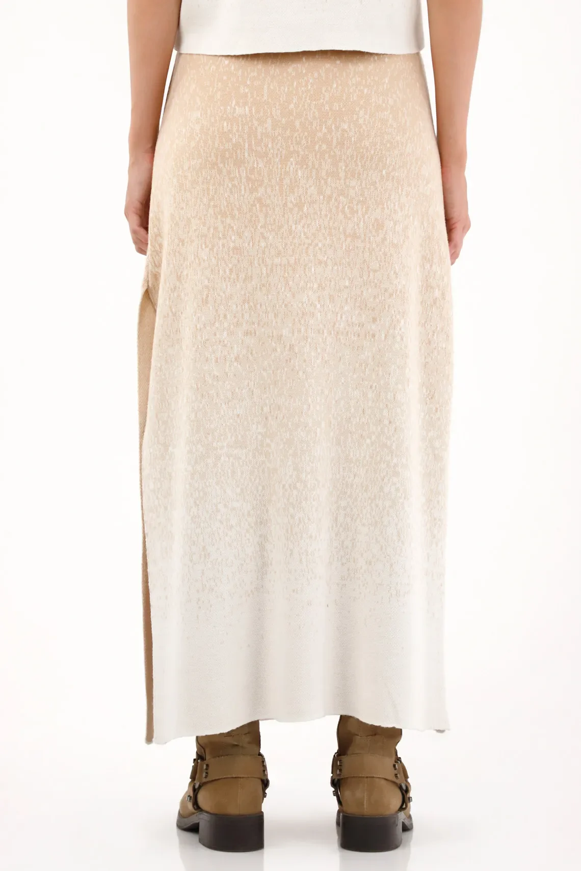 Long woven skirt with gradient design for women - Image 4