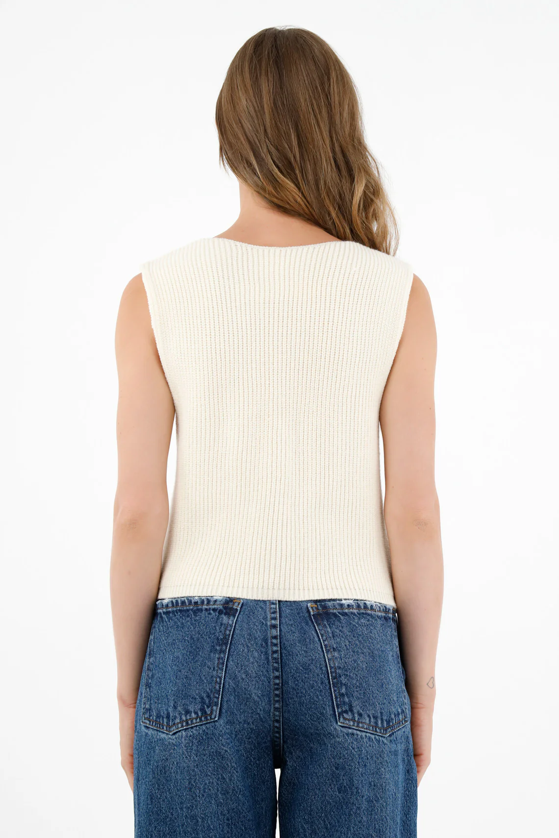 Women's Raw Knitted Vest - Image 4
