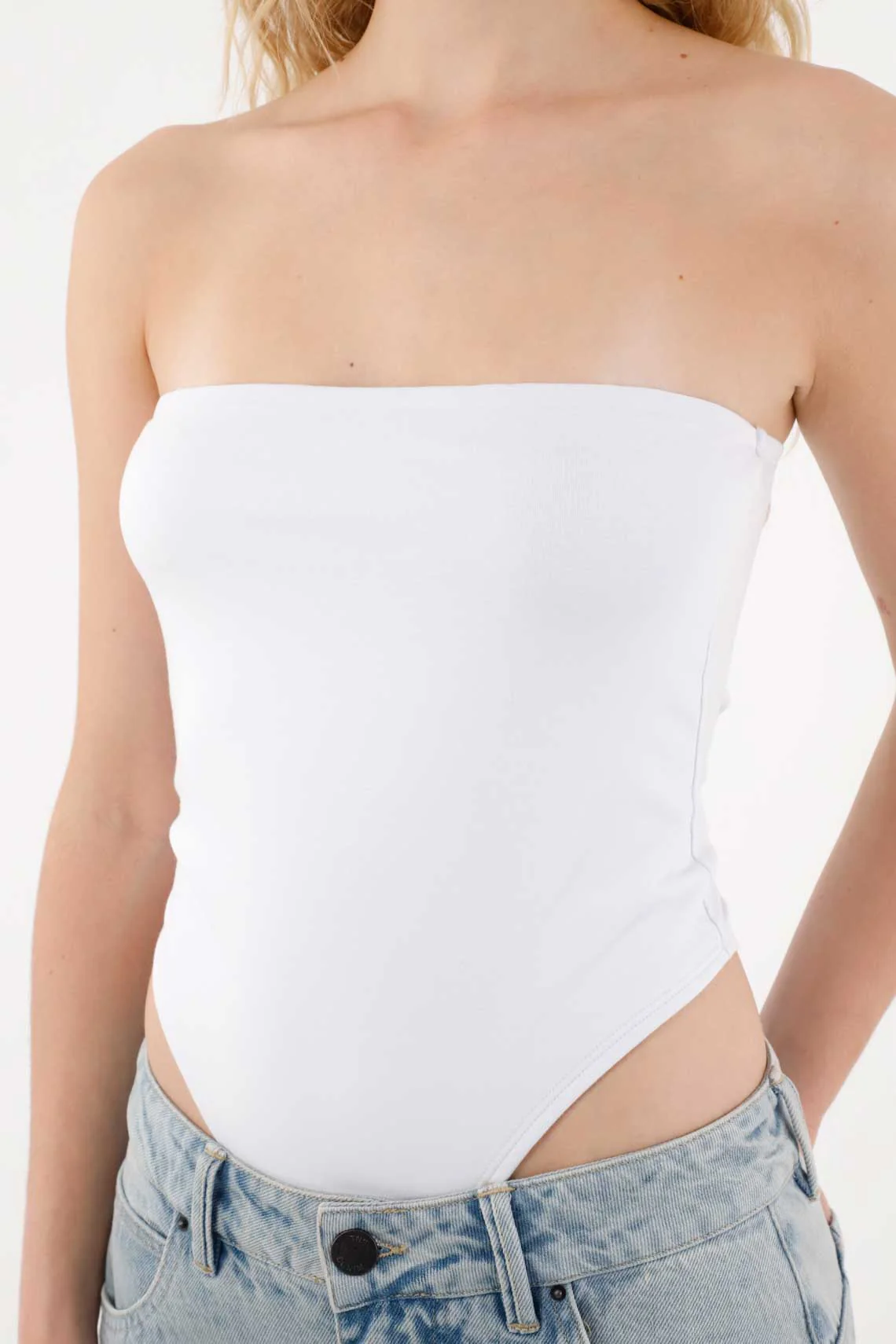 White Strapless Bodysuit for Women - Image 3
