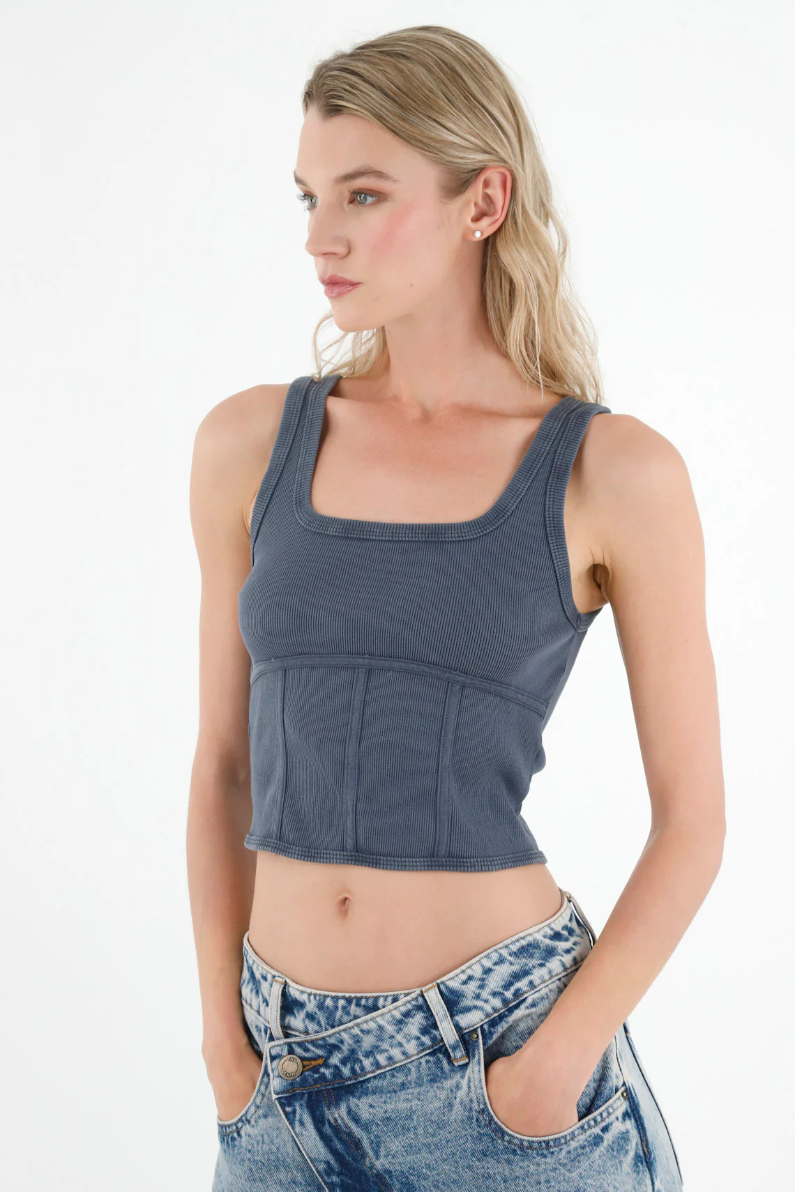 Women's Gray Sleeveless T-Shirt - Image 2
