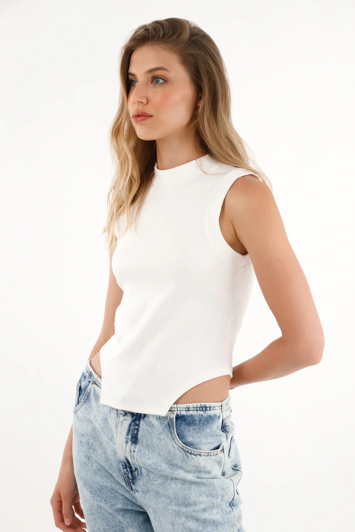 Womens Sleeveless Cream Top - Image 2