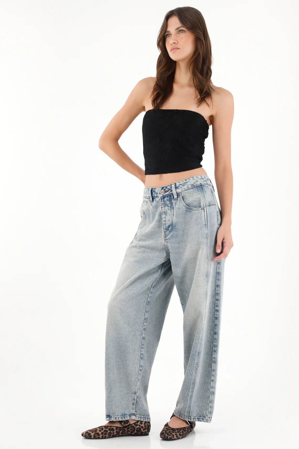 Women's black lace strapless crop top - Image 2