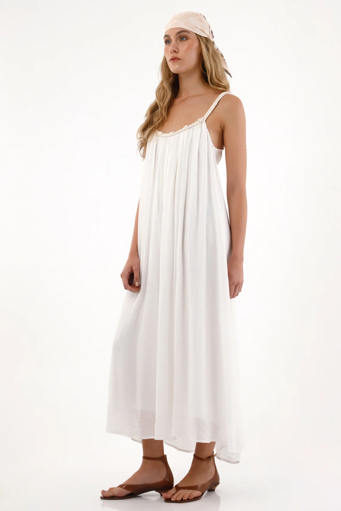 Long Dress with Handmade Detail for Women - Image 2