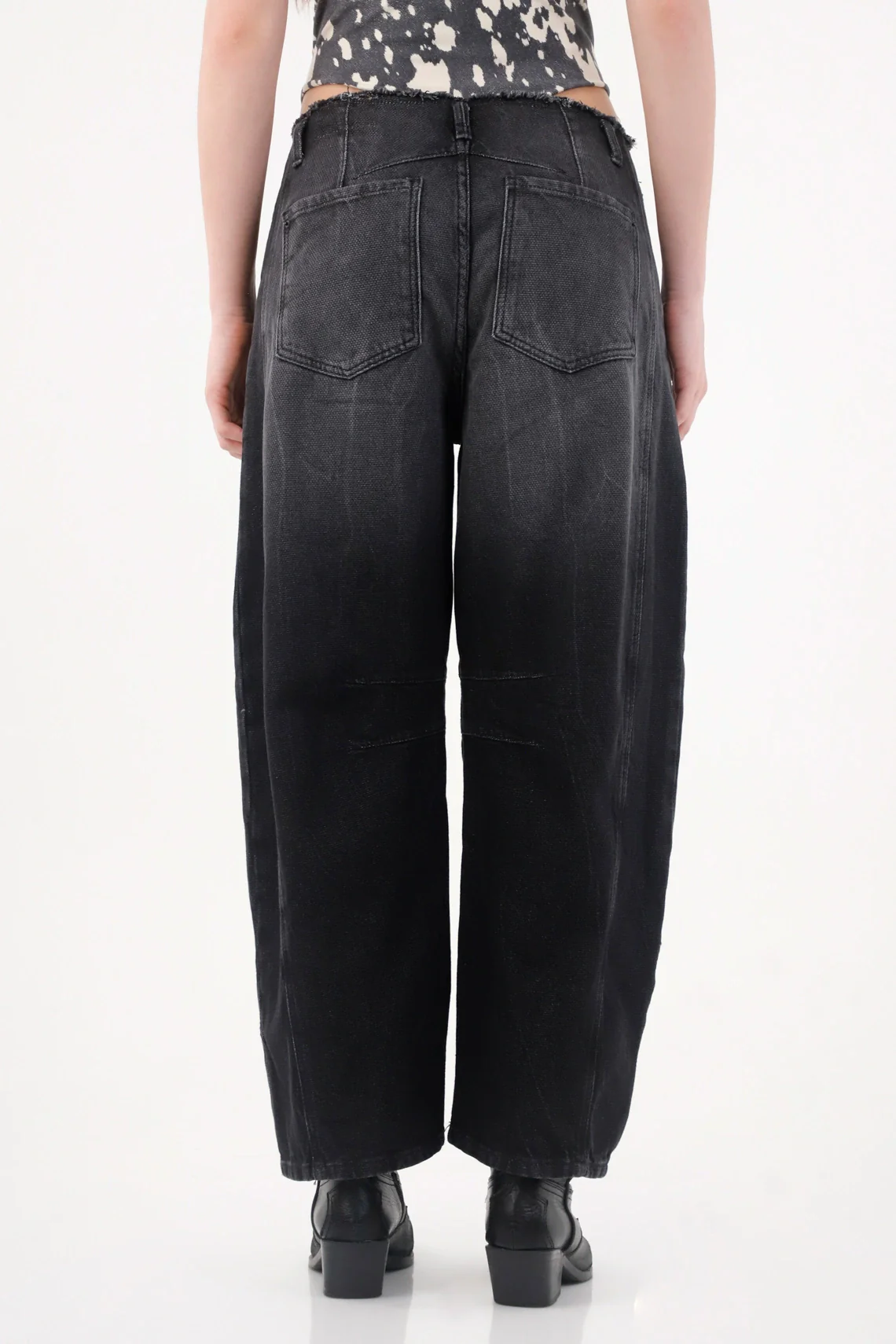 Horseshoe Jeans for Women in Washed Black Cotton Relaxed Fit with Curved Leg - Image 5