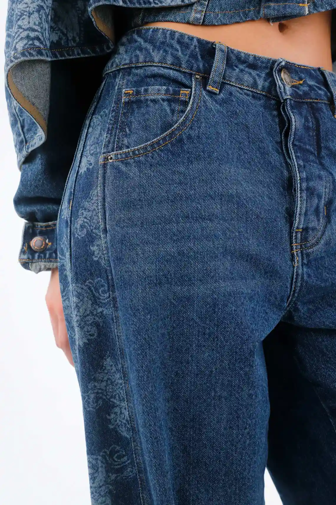 Women's Indigo Blue Cotton Jeans Fit Horseshoe with Tonal Printed Side - Image 4